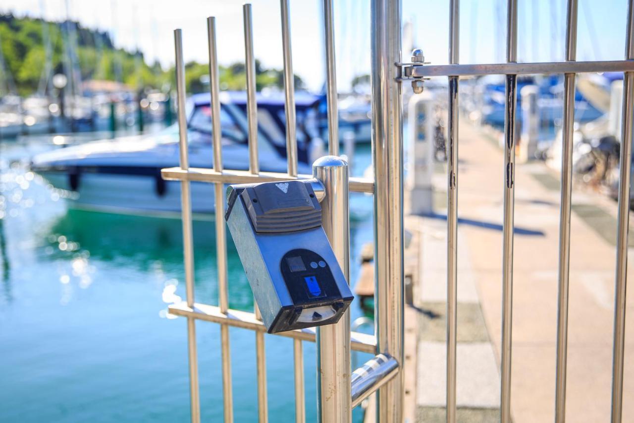 Floating House Bravia Hotel Portoroz Exterior photo