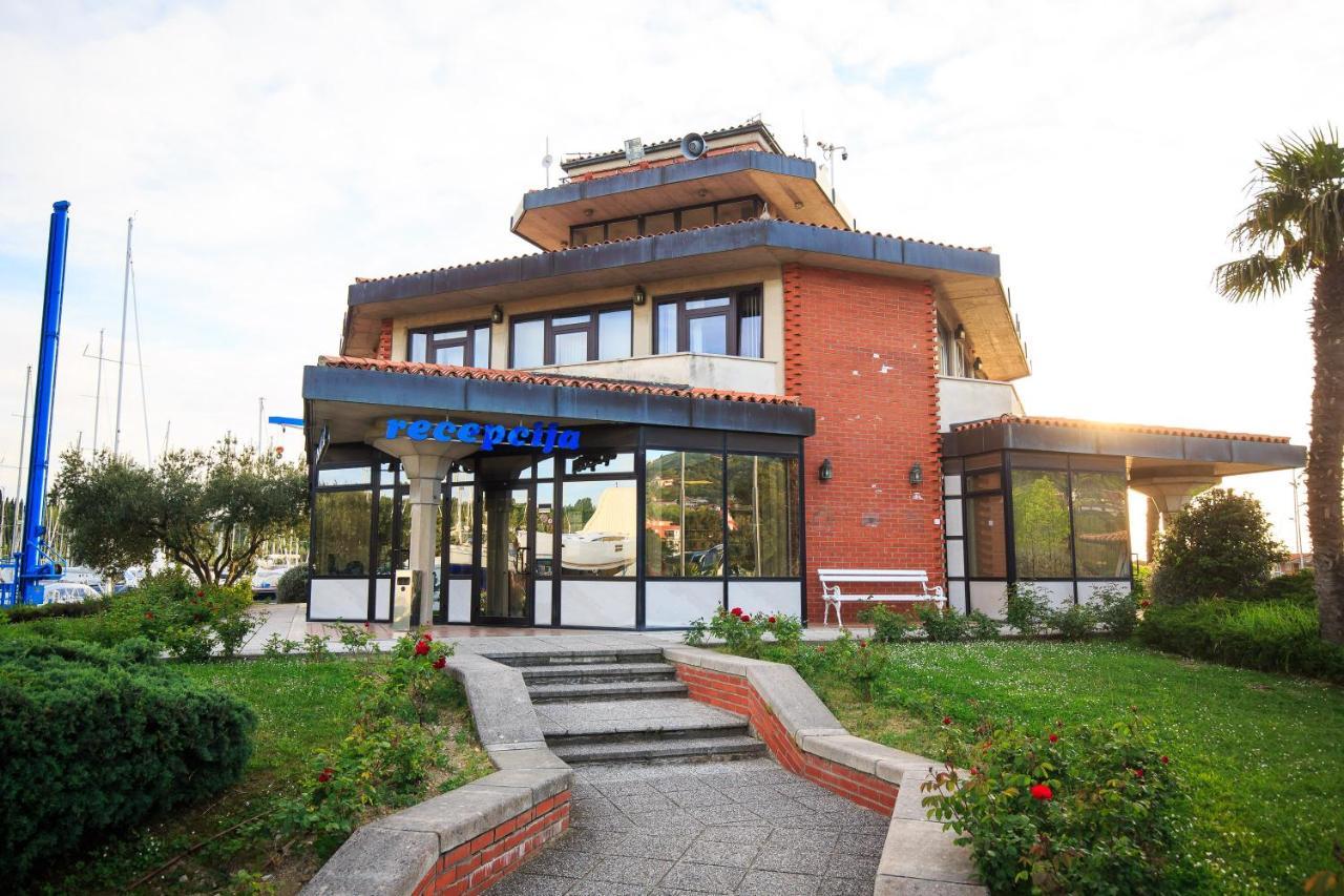 Floating House Bravia Hotel Portoroz Exterior photo