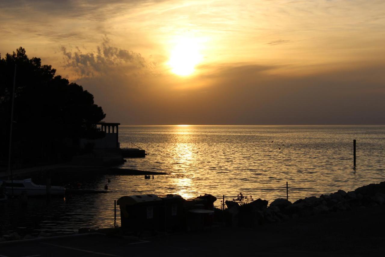 Floating House Bravia Hotel Portoroz Exterior photo